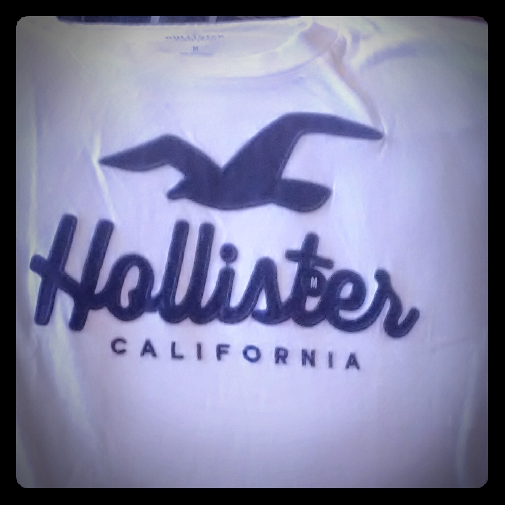 Hollister shirts size M